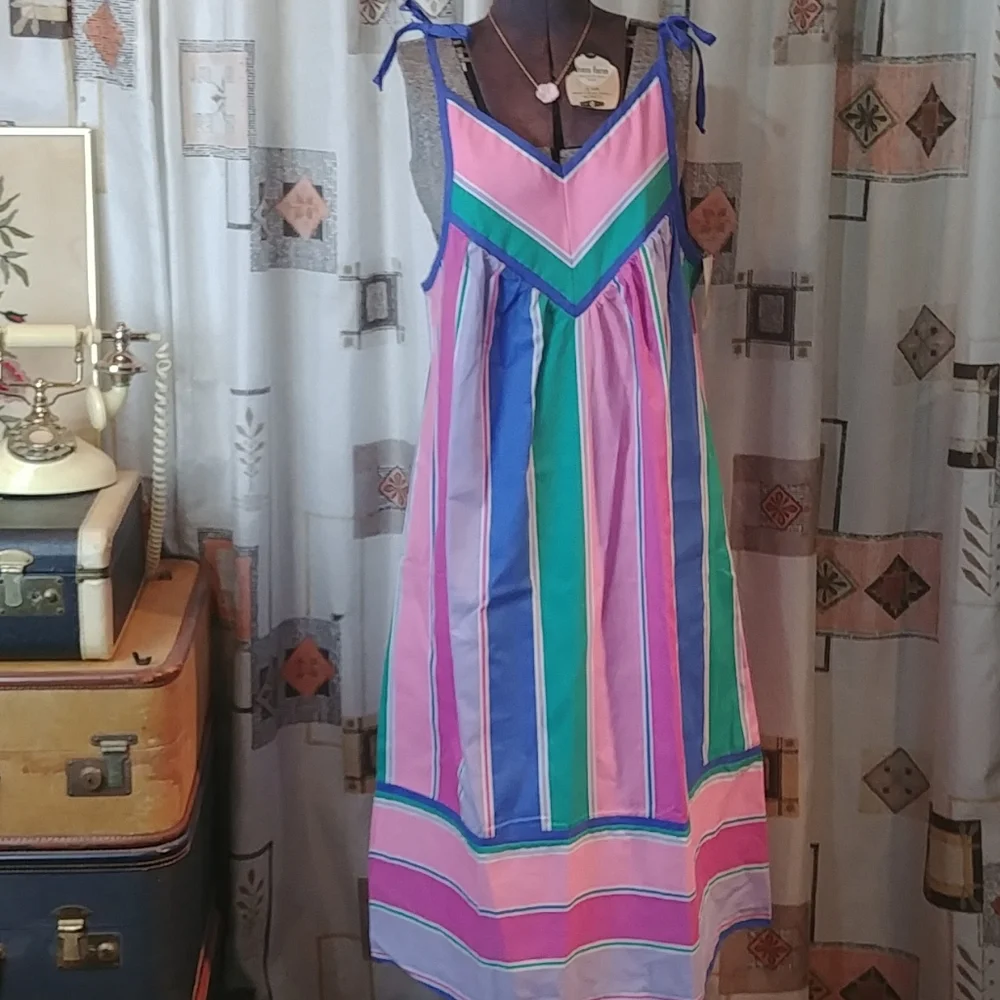 Barad & Co Candy Stripe Dress - Picture 6 of 12